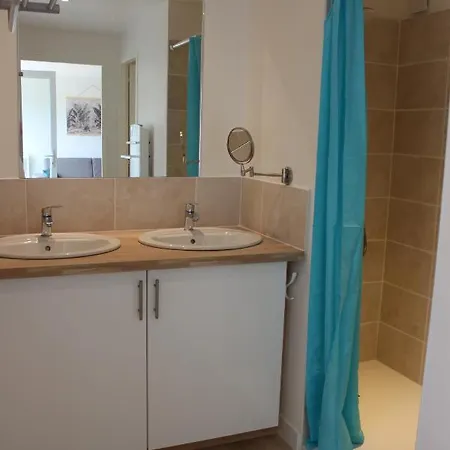 Le Clos Des Rives Apartment
